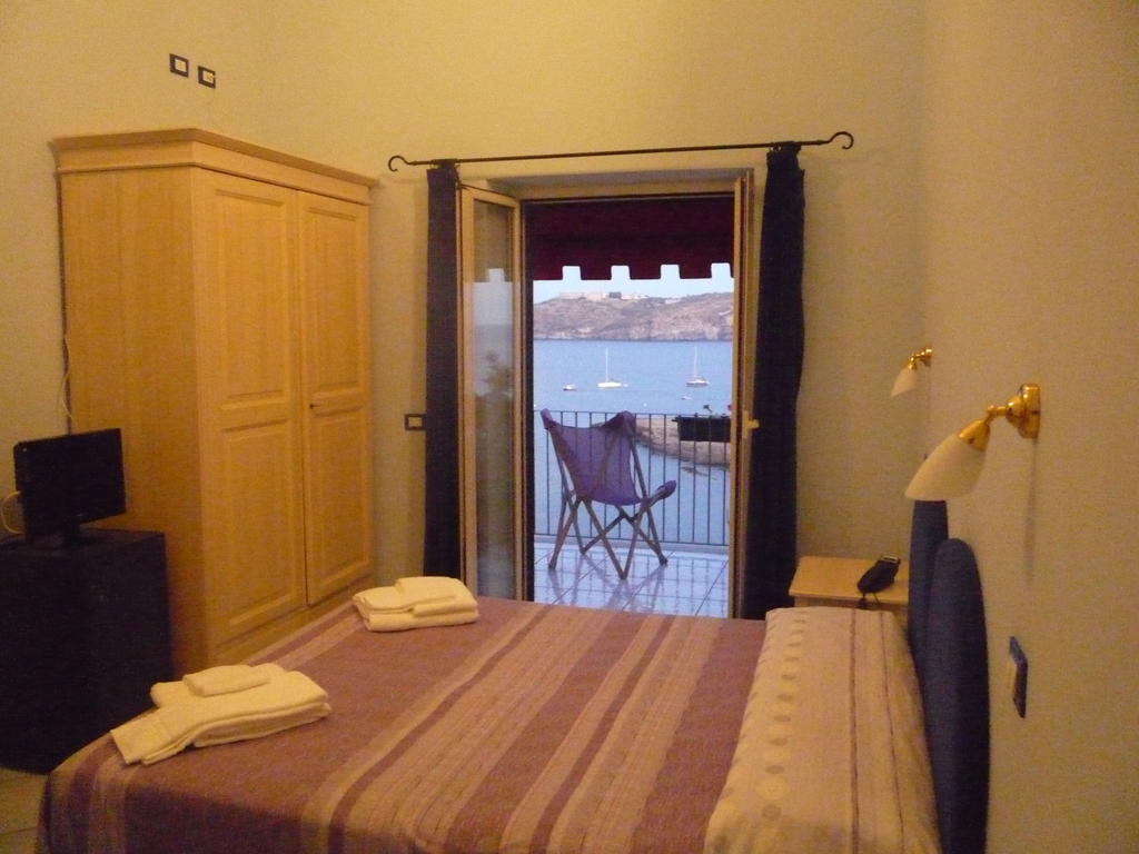 Hotel Villa Iulia Ventotene Room photo